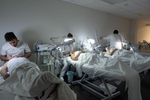 Flavia Leal Beauty School