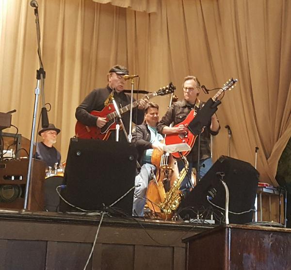 Gary Vogensen Guitar & Ukulele Lessons