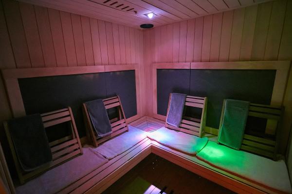 Area Infrared Sauna & Spa