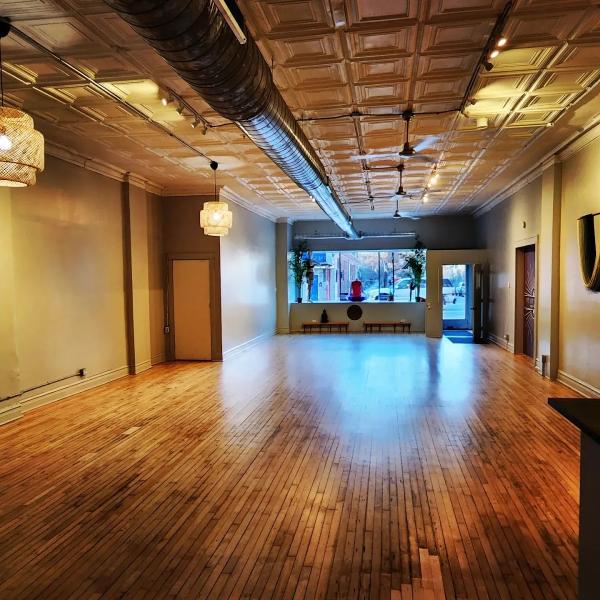 It's Lit Studio Yoga + Fitness