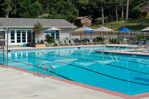 Huntley Hills Swim & Tennis Club