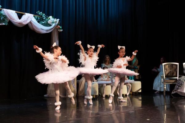 Aya Tajimi Ballet Studio