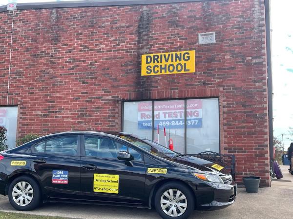 Ultimate Driving School