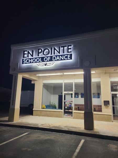 En Pointe School of Dance