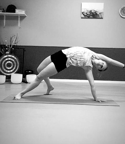 10 Best Yoga Classes Near Me Distinguishedteaching 9100