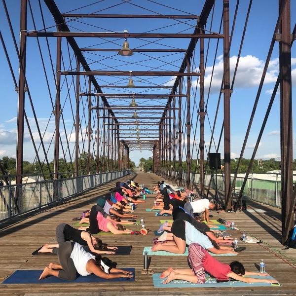 Mobile Om Yoga