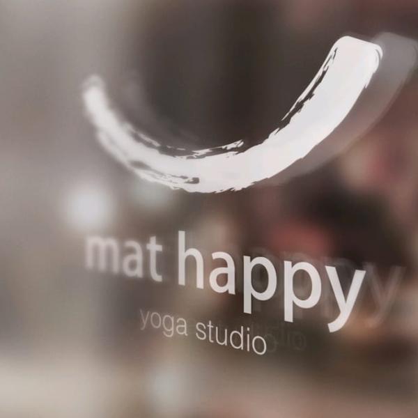 Mat Happy Yoga