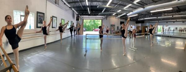 Illinois Dance Conservatory