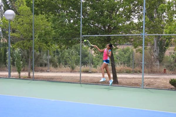 Nunez Tennis Training
