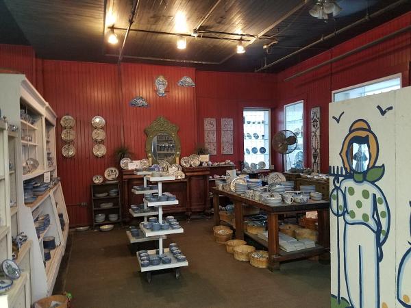 Hadley Pottery