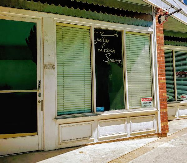 Guitar Lesson Source