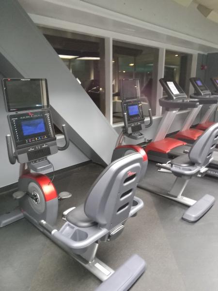 Grove Fitness Club & Spa