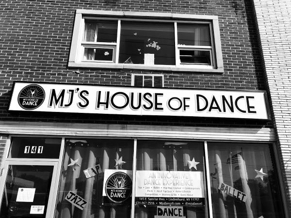 Mj's House of Dance