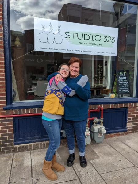 Studio 323