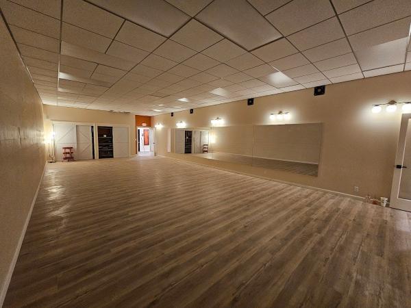 Holos Yoga + Wellness Collective