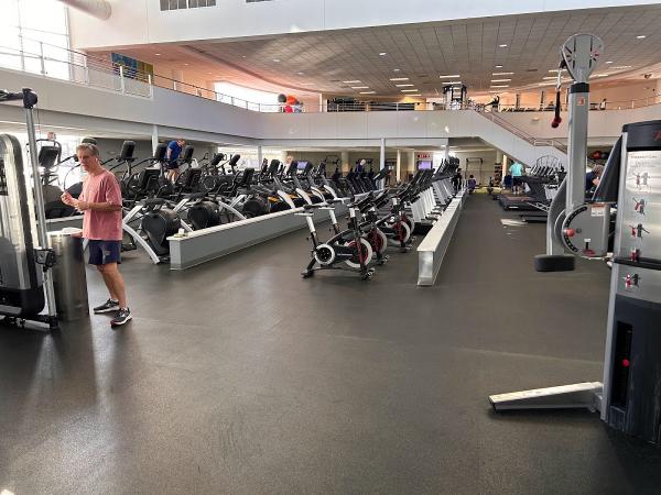 Endeavor Health Fitness & Wellness Center – NCH