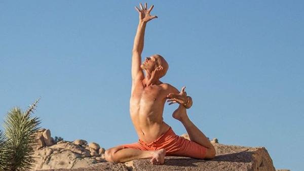 Yoga Santosha — Paul Penners