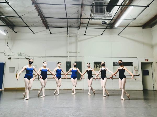 The Little Dance World