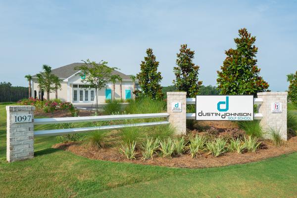 Dustin Johnson Golf School