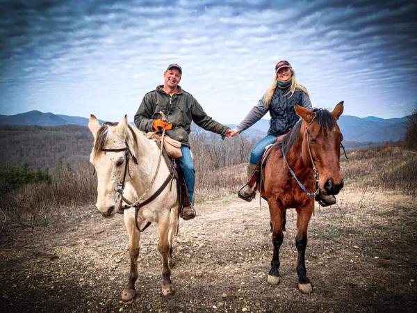 Elk Mountain Riding Company
