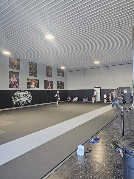 Gentlemen's Jiu-Jitsu•mma•muaythai