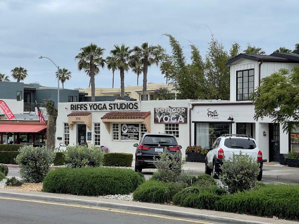 Riffs Yoga Studios