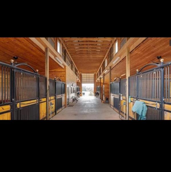 Matterhorn Stables