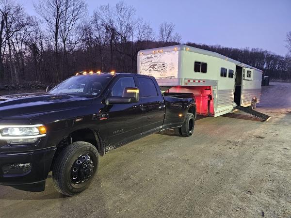 Two Hearts Equine Transport and Equestrian Center
