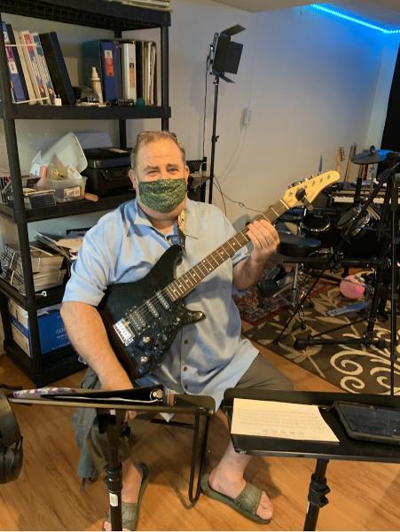 Learn Guitar Fast and Have Fun In the Process!