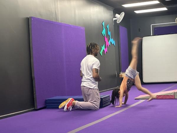 Studio Kaizen: Gymnastics + Tumbling + Handbalancing