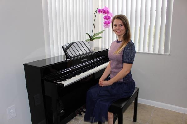 Piano Lessons by Olena
