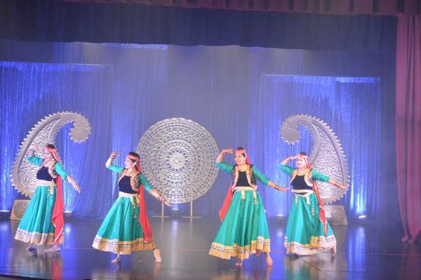 Rhythms Bollywood Dance