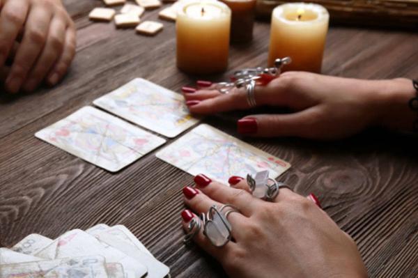 Tarot Reader of San Diego