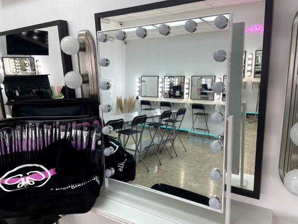 Gladglam Makeup Academy LLC