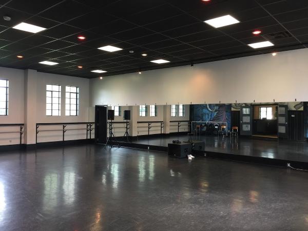 E-Dance Center