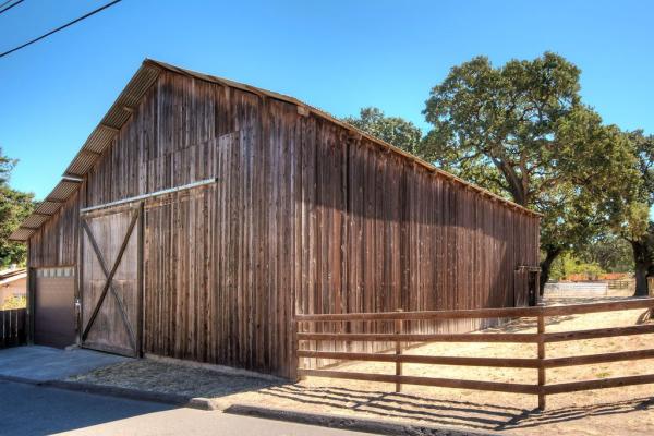 Lillegård Stables