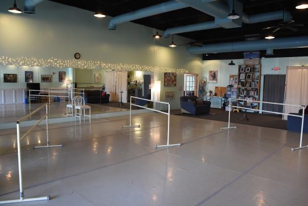 Pointe Academy of Ballet and Contemporary Dance