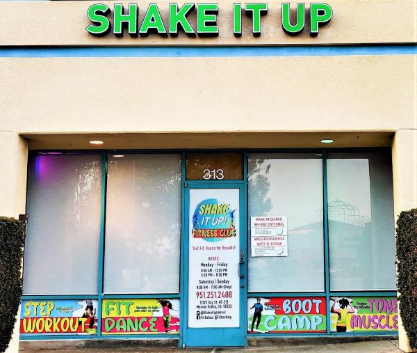 Shake It Up-Fitness Club