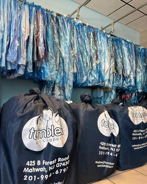 Tumble In Dry Cleaners & Laundry