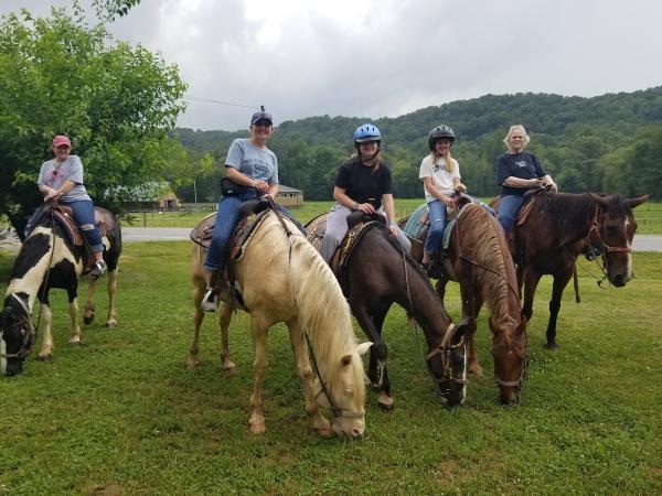 Hocking Hills Horse Rides Llc.