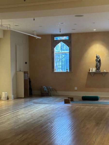 Bhakti Center Yoga