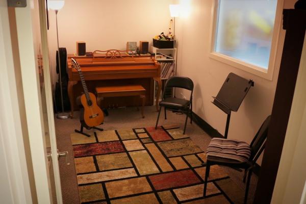 Solo Guitar Studio