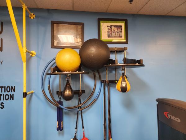 Jq's Bfit2 24hr Gym and Fitness