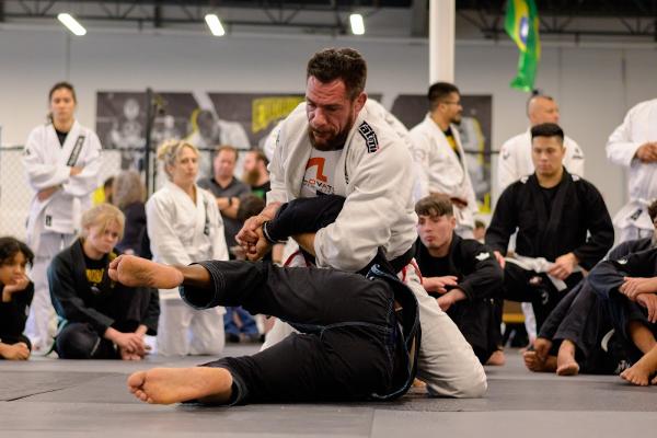 Evolucao Thai BJJ & MMA School