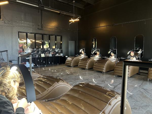KLA Beauty Eyelash Academy
