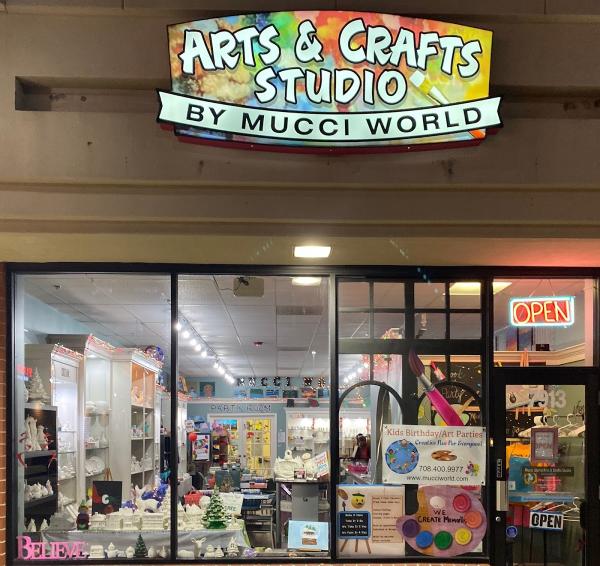Arts and Crafts Studio by Mucci World