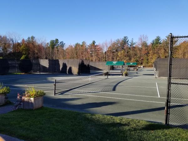 Shelter Rock Tennis & Country Club