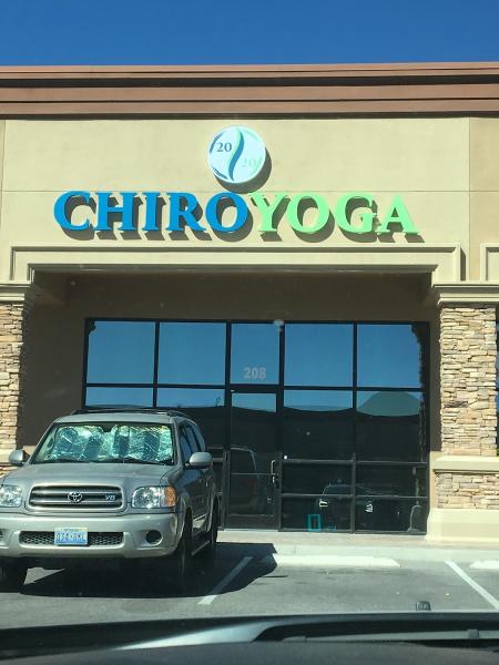 20/20 Chiroyoga