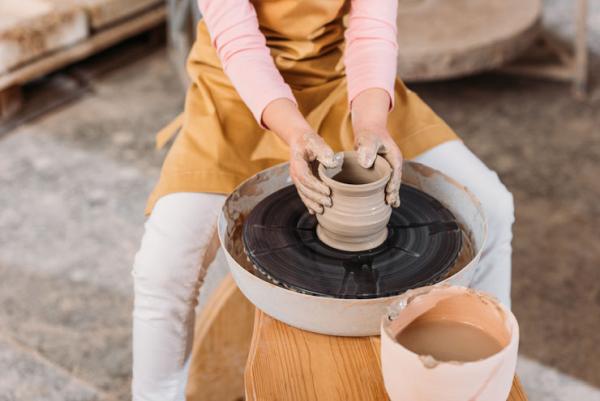 Colibri Pottery Studio